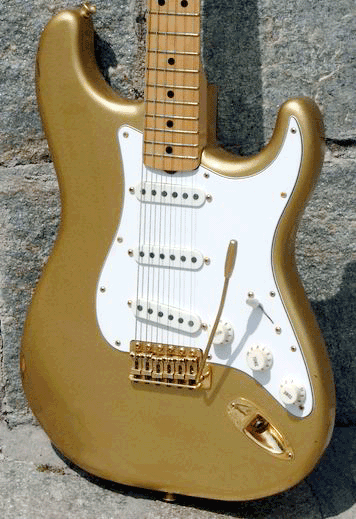 Gold/Gold Stratocaster - Strat Collector News